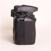 Used Nikon D5300 DSLR Digital camera Body - Black
