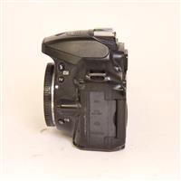 Used Nikon D5300 DSLR Digital camera Body - Black