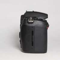 Used Nikon D7000 Digital SLR Camera Body