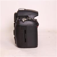 Used Nikon D7000 Digital SLR Camera Body