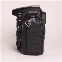 Used Nikon D7000 Digital SLR Camera Body