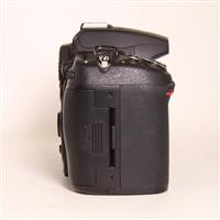 Used Nikon D7000 Digital SLR Camera Body