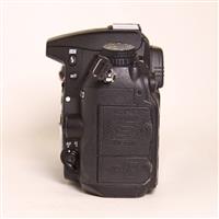 Used Nikon D7000 Digital SLR Camera Body