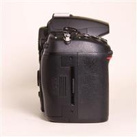 Used Nikon D7000 Digital SLR Camera Body