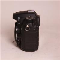 Used Nikon D7000 Digital SLR Camera Body