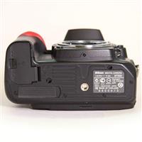 Used Nikon D7000 Digital SLR Camera Body