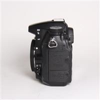 Used Nikon D7000 Digital SLR Camera Body
