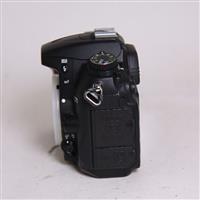 Used Nikon D7000 Digital SLR Camera Body
