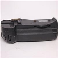 Used Nikon MB-D10 MBD10 Multi-Function Battery Pack for D300/ D700