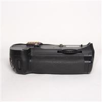 Used Nikon MB-D10 MBD10 Multi-Function Battery Pack for D300/ D700