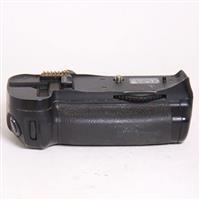 Used Nikon MB-D10 MBD10 Multi-Function Battery Pack for D300/ D700
