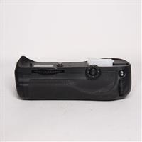 Used Nikon MB-D10 MBD10 Multi-Function Battery Pack for D300/ D700