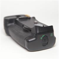 Used Nikon MB-D10 MBD10 Multi-Function Battery Pack for D300/ D700