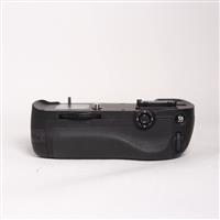 Used Nikon MB-D14 Battery Grip for D600/ D610