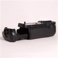 Used Nikon MB-D15 multi-power battery grip for D7100