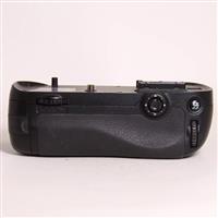 Used Nikon MB-D15 multi-power battery grip for D7100