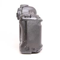 Used Nikon MB-D16 Battery Grip for D750