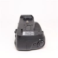 Used Nikon MB-D18 Multi-Power Battery Grip for Nikon D850