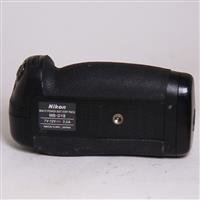 Used Nikon MB-D18 Multi-Power Battery Grip for Nikon D850