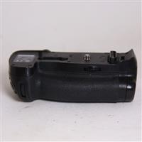 Used Nikon MB-D18 Multi-Power Battery Grip for Nikon D850