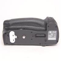 Used Nikon MB-D18 Multi-Power Battery Grip for Nikon D850