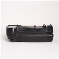 Used Nikon MB-D18 Multi-Power Battery Grip for Nikon D850