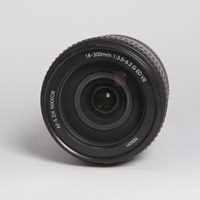 Used Nikon AF-S DX Nikkor 18-300mm f/3.5-6.3G ED VR Zoom Lens