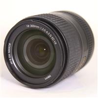 Used Nikon AF-S DX Nikkor 18-300mm f/3.5-6.3G ED VR Zoom Lens