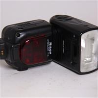 Used Nikon SB-910 Speedlight