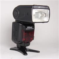 Used Nikon SB-910 Speedlight