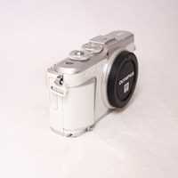 Used Olympus PEN E-PL9 Mirrorless Camera Body White