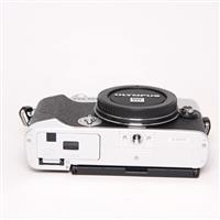 Used Olympus PEN E-P7 Digital Camera Body Silver