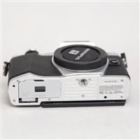 Used Olympus OM-D E-M10 Mark II Mirrorless Camera Body Silver