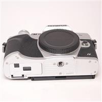 Used Olympus OM-D E-M10 IV Camera Silver Body