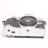 Used Olympus OM-D E-M10 IV Camera Silver Body