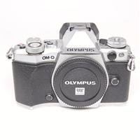 Used Olympus OM-D E-M5 Mark II Mirrorless Camera Body Silver