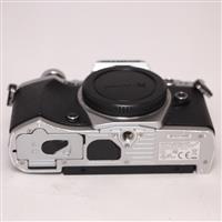 Used Olympus OM-D E-M5 Mark II Mirrorless Camera Body Silver