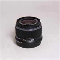 Used Olympus M.Zuiko Digital 25mm f/1.8 Lens Black