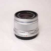 Used Olympus M.Zuiko Digital 25mm f/1.8 Lens Silver