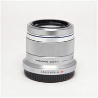 Used Olympus M.Zuiko Digital 45mm f/1.8 Lens Silver