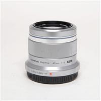Used Olympus M.Zuiko Digital 45mm f/1.8 Lens Silver