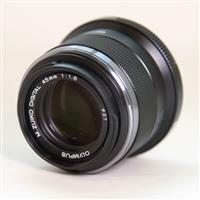 Used Olympus M.Zuiko Digital 45mm f/1.8 Lens Black