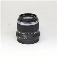 Used Olympus M.Zuiko Digital 45mm f/1.8 Lens Black