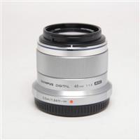 Used Olympus M.Zuiko Digital 45mm f/1.8 Lens Silver