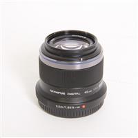 Used Olympus M.Zuiko Digital 45mm f/1.8 Lens Black