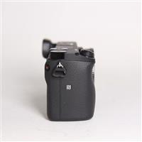 Used Sony a6300 mirrorless digital  camera body