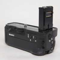 Used Sony VG-C2EM Battery Grip for a7 II & a7R/S II