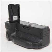 Used Sony VG-C2EM Battery Grip for a7 II & a7R/S II
