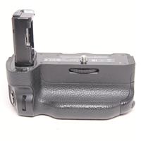 Used Sony VG-C2EM Battery Grip for a7 II & a7R/S II