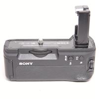 Used Sony VG-C2EM Battery Grip for a7 II & a7R/S II